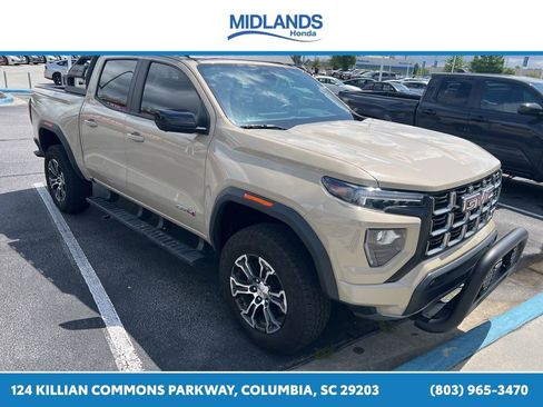 Used 2024 GMC Canyon AT4 w/ Technology Package AWD/4WD image 2