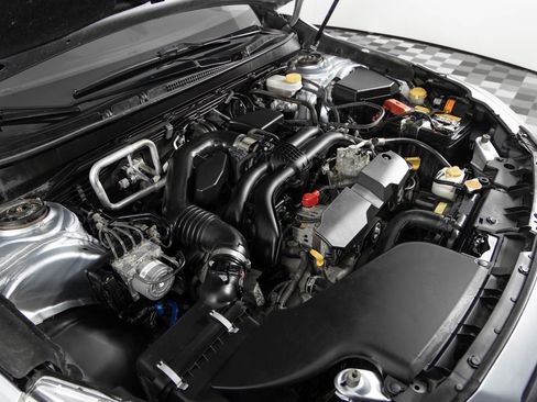 Used 2017 Subaru Legacy 2.5i Limited image 40