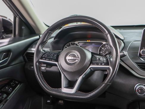 Used 2023 Nissan Altima 2.5 SR image 12