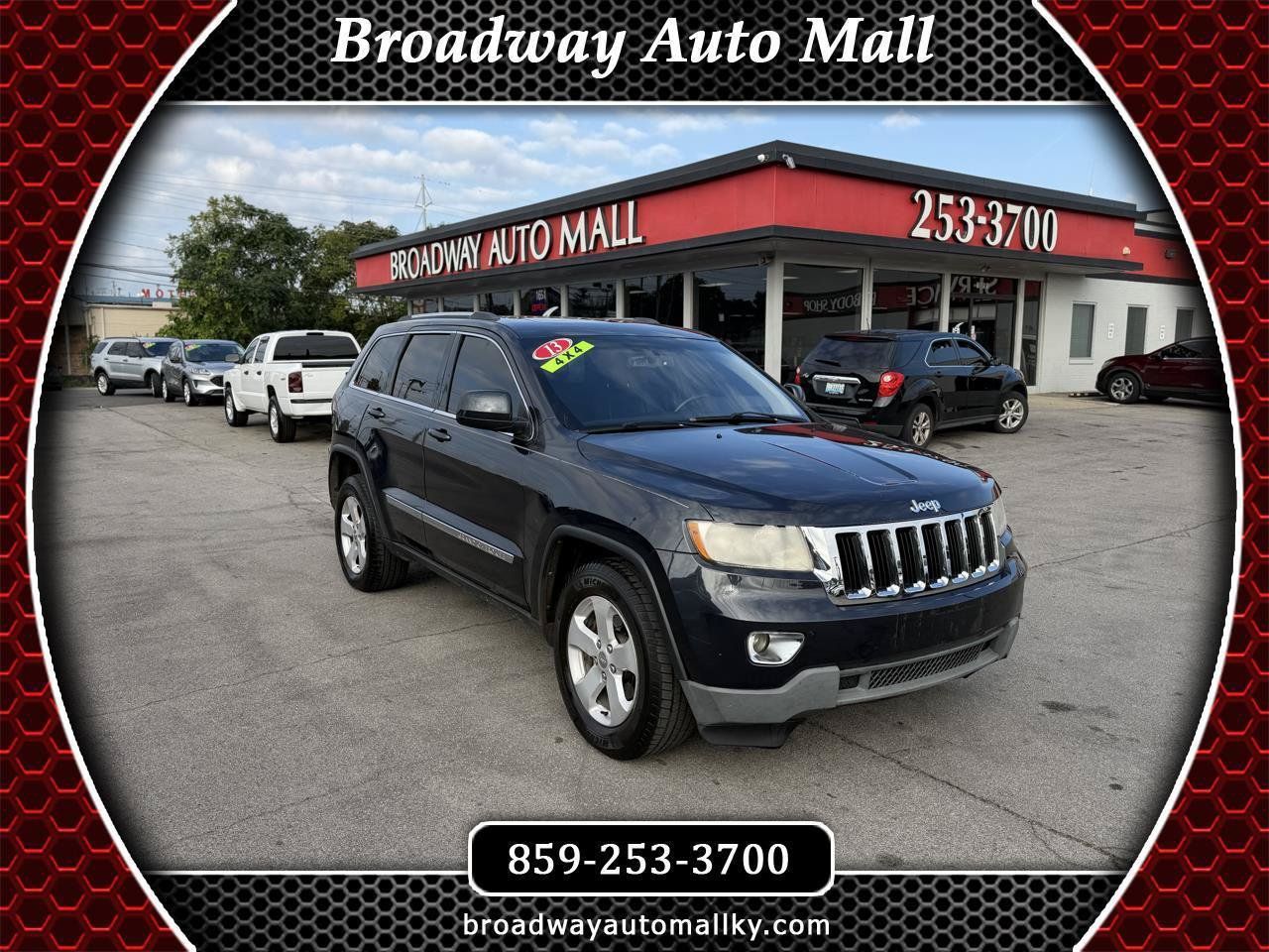 Used 2013 Jeep Grand Cherokee Laredo AWD/4WD image 1