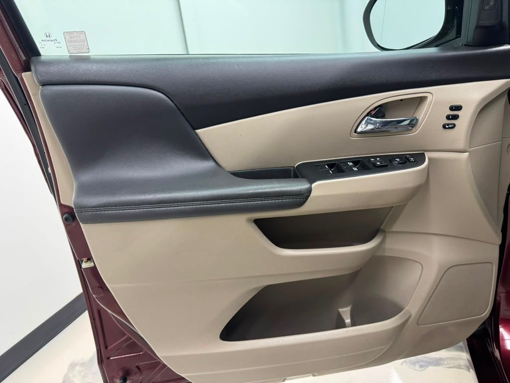 Used 2016 Honda Odyssey Touring image 24