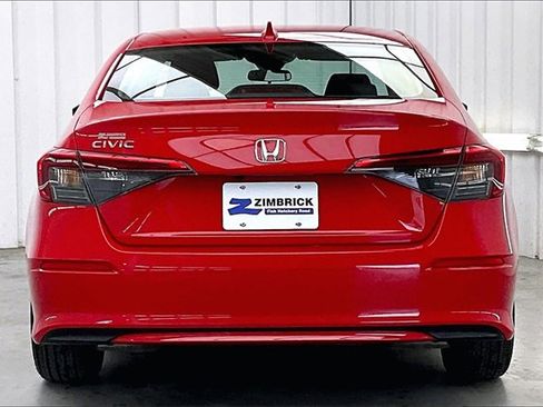 Certified 2024 Honda Civic EX image 4