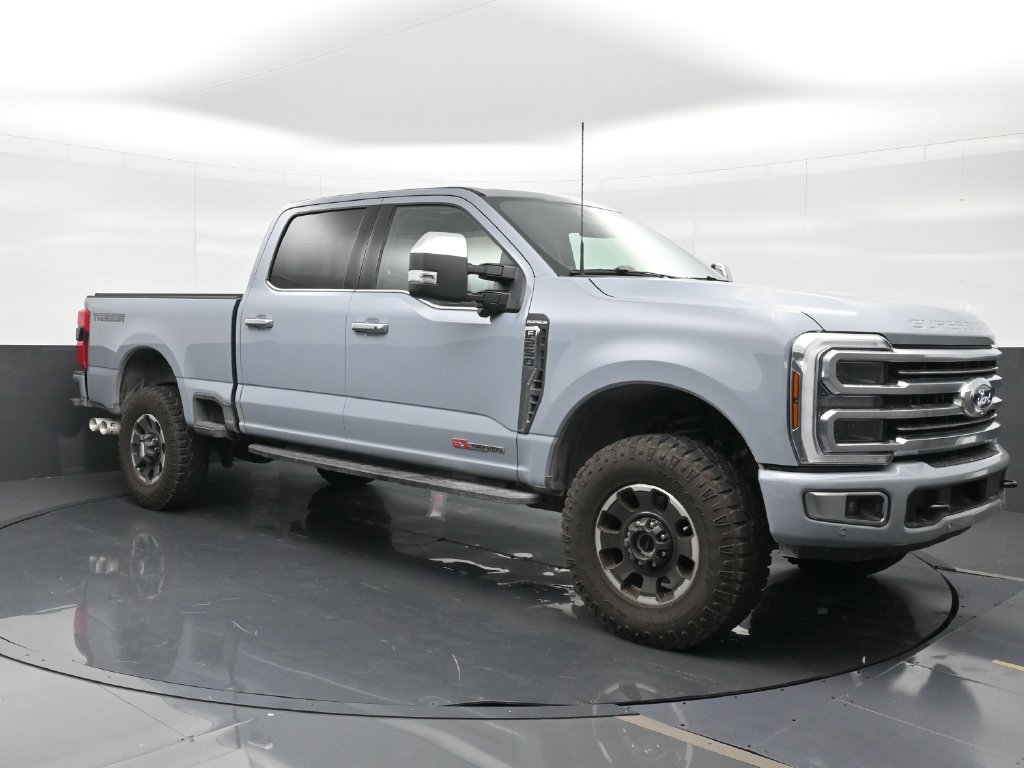 Used 2026 Ford F250 Platinum w/ Platinum Plus Package AWD/4WD image 4