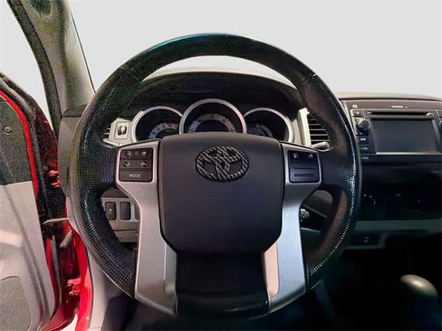 Used 2013 Toyota Tacoma PreRunner image 9