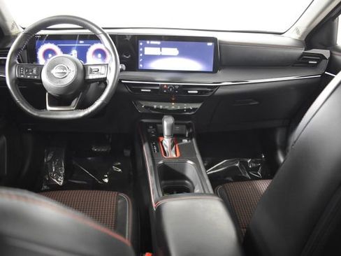 Certified 2025 Nissan Kicks SR w/ SR Premium Package image 26