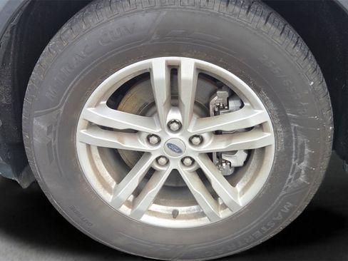 Used 2020 Ford Explorer XLT w/ Equipment Group 202A image 19