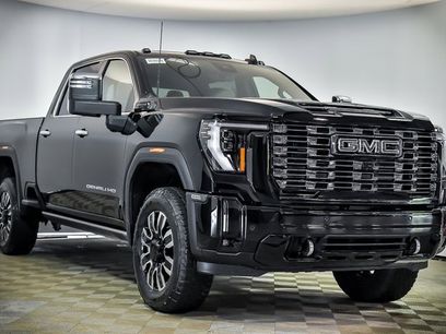 New 2025 GMC Sierra 2500 Denali Ultimate w/ Max Trailering Package