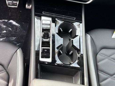 New 2026 Volkswagen Atlas Peak Edition image 17