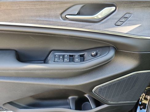 New 2025 Jeep Grand Cherokee Overland w/ Trailer Tow Package image 8