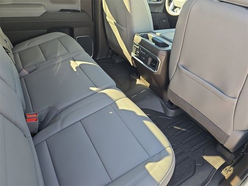 New 2026 GMC Sierra 1500 SLT w/ SLT Premium Package image 10