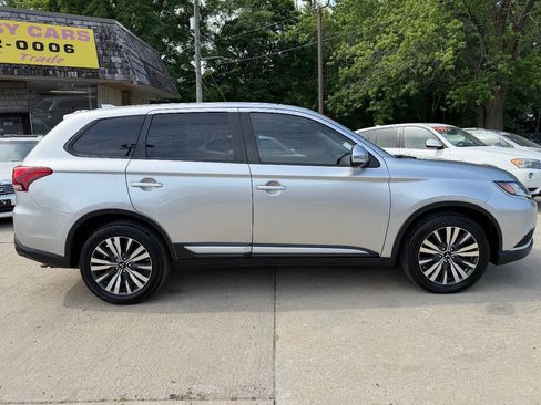 Used 2019 Mitsubishi Outlander SE FWD image 8