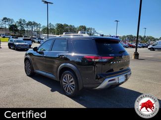 Used 2024 Nissan Pathfinder SL w/ SL Premium Package FWD video 2
