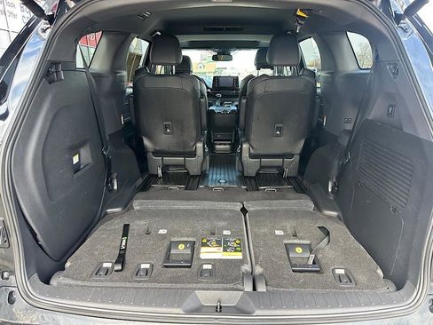 Certified 2022 Toyota Sienna XSE w/ XSE Plus Package image 10