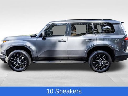 Used 2026 Lexus GX 550 w/ Accessory Package (2T) AWD/4WD image 12