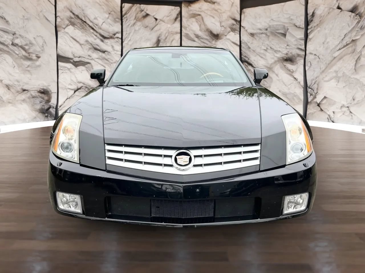 Used 2006 Cadillac XLR RWD image 2