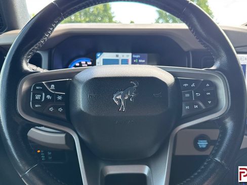Used 2022 Ford Bronco Wildtrak AWD/4WD image 29