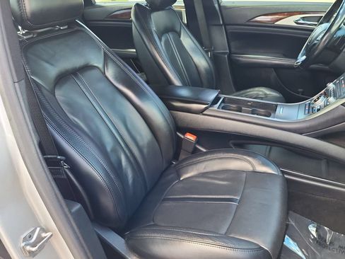 Used 2017 Lincoln MKZ Reserve FWD image 21
