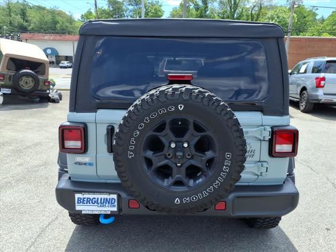 Used 2023 Jeep Wrangler Unlimited w/ Cold Weather Group AWD/4WD image 5