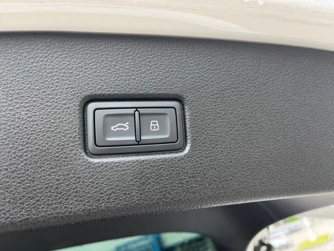 Used 2024 Audi Q5 2.0T Premium Plus AWD/4WD image 7