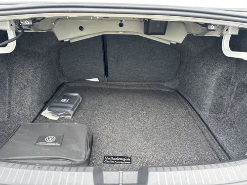 Used 2025 Volkswagen Jetta Sport FWD image 6