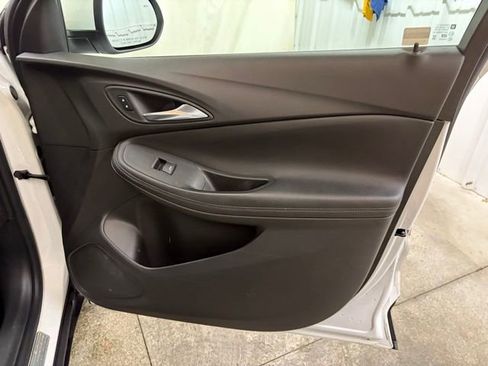 Used 2021 Buick Encore GX Select w/ Experience Buick Package FWD image 20