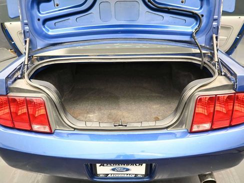 Used 2007 Ford Mustang Coupe RWD image 32