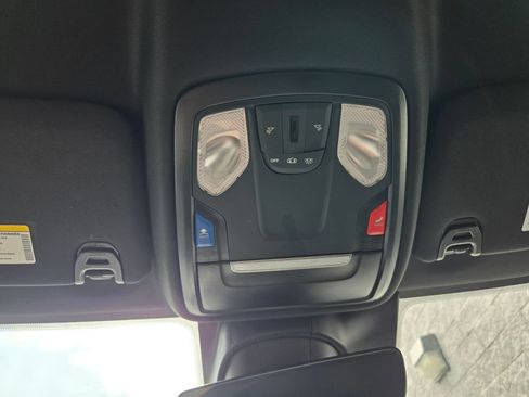 Used 2025 RAM 2500 Big Horn AWD/4WD image 22