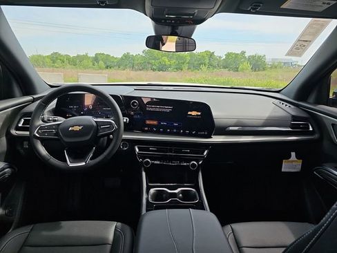 New 2026 Chevrolet Traverse LT FWD image 20
