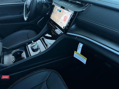 New 2026 Jeep Grand Cherokee Limited image 15