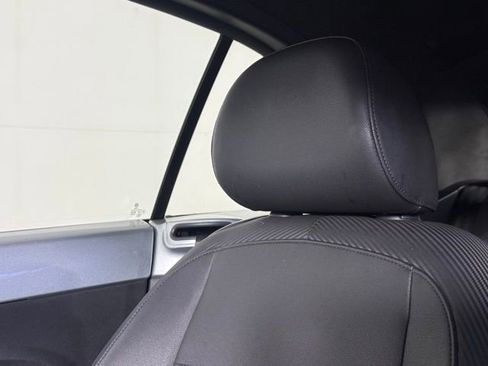 Used 2014 Volkswagen Beetle TDI image 15