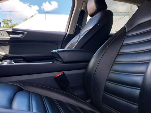 Used 2024 Ford Edge SEL image 19