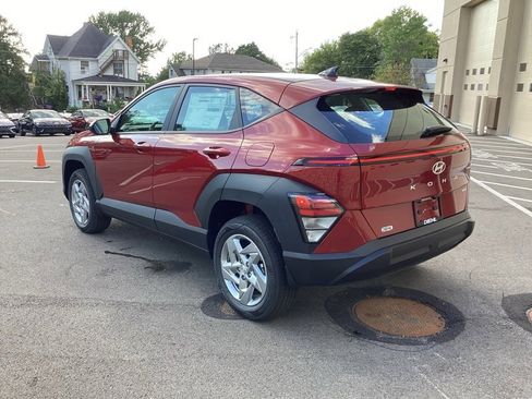 New 2026 Hyundai Kona SE image 5