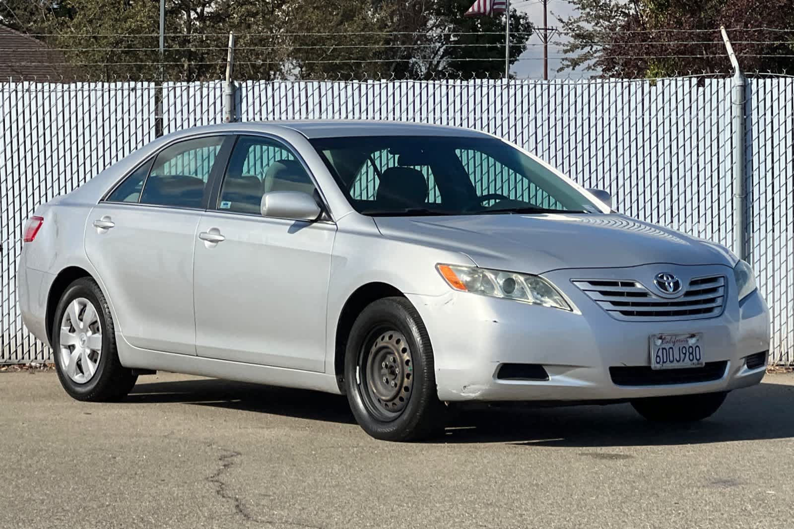 Used 2009 Toyota Camry LE FWD image 7