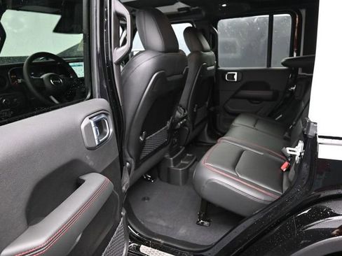 New 2026 Jeep Wrangler Unlimited Rubicon AWD/4WD image 30