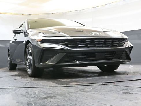 Certified 2024 Hyundai Elantra SEL w/ Convenience Package image 45