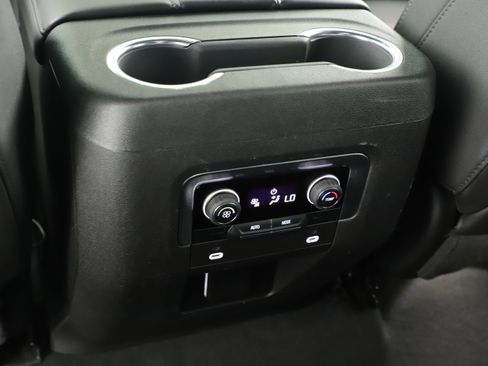 Used 2024 Chevrolet Tahoe LT image 26