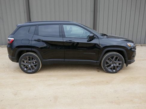 New 2026 Jeep Compass Latitude w/ Sun and Sound Group AWD/4WD image 3