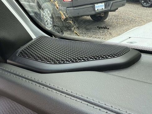 Used 2024 Jeep Wrangler Unlimited Rubicon 392 image 32