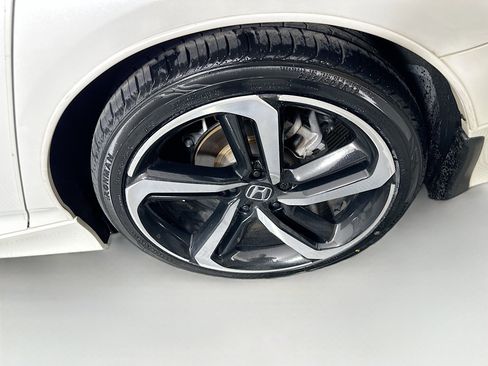 Used 2022 Honda Accord Sport image 11