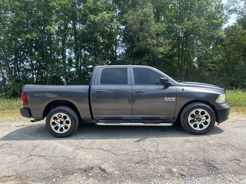 Used 2015 RAM 1500 Tradesman w/ Popular Equipment Group RWD image 6