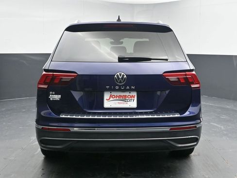 Used 2023 Volkswagen Tiguan SE image 7