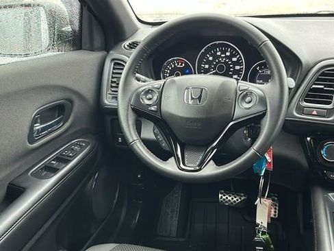Used 2022 Honda HR-V Sport image 22