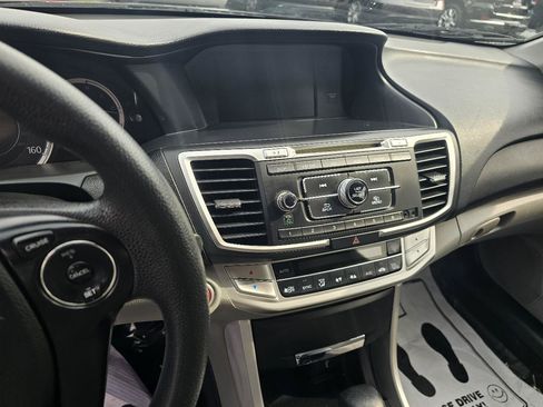 Used 2015 Honda Accord EX image 25