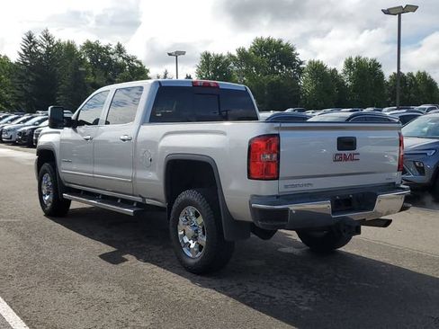 Used 2016 GMC Sierra 2500 SLT w/ Suspension Package, Off-Road AWD/4WD image 5