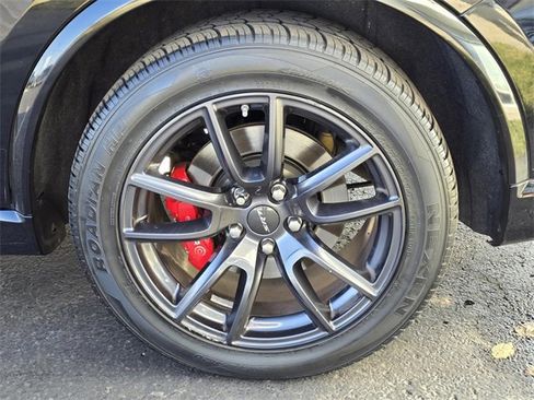 Used 2018 Dodge Durango SRT w/ Technology Group image 38