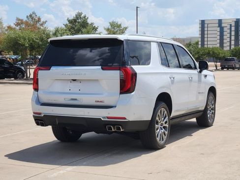 Used 2026 GMC Yukon Denali w/ Sun & Power Step Package AWD/4WD image 5