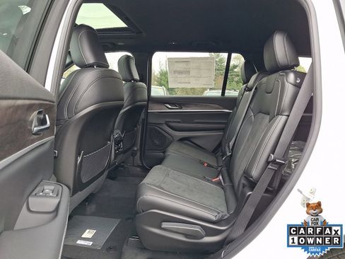 New 2026 Jeep Grand Cherokee L 4WD image 5