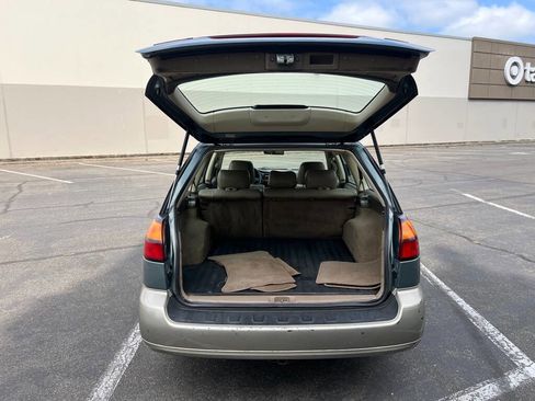 Used 2001 Subaru Outback Limited image 16