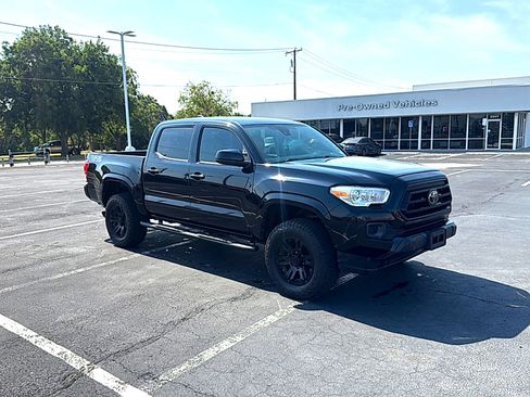 Used 2020 Toyota Tacoma SR w/ SR Convenience Package RWD image 4