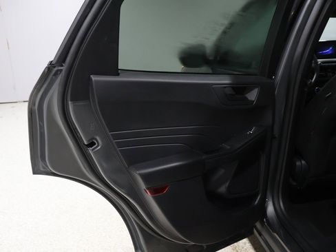 Used 2025 Ford Escape Active image 18